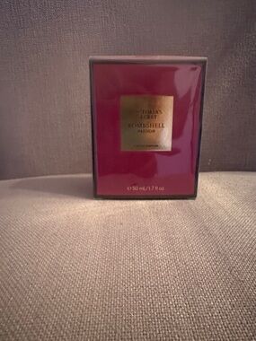 Victoria's Secret Bombshell Passion Perfume - Deep Pink with Gold Label